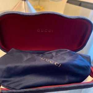 Gucci sunglasses like new worn twice